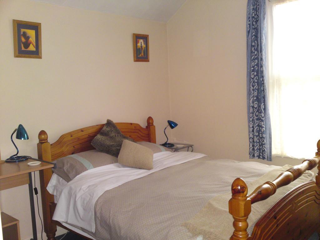 Crestwell House Bed and Breakfast Eastleigh Kamer foto