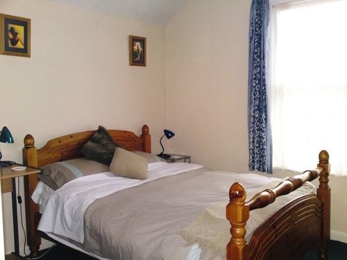 Crestwell House Bed and Breakfast Eastleigh Buitenkant foto